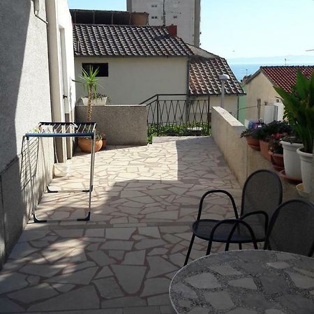 Guest House Lucija Makarska Exterior photo