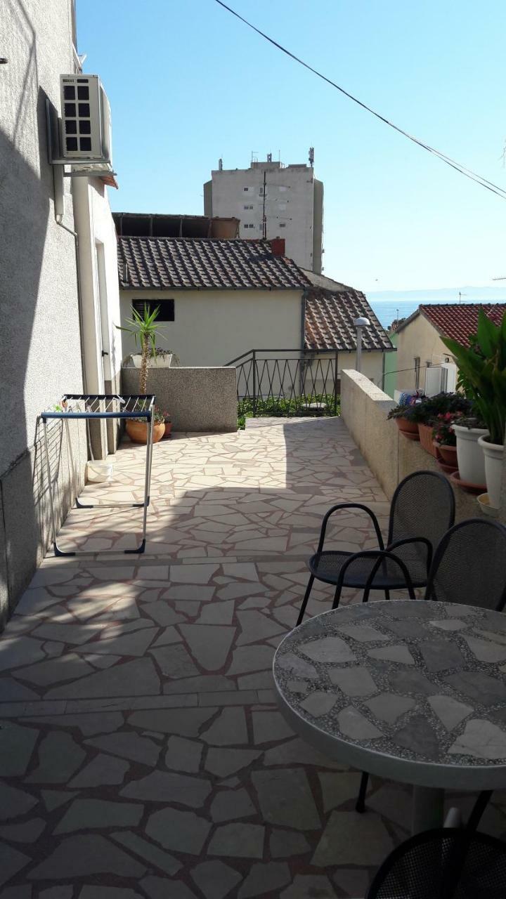 Guest House Lucija Makarska Exterior photo